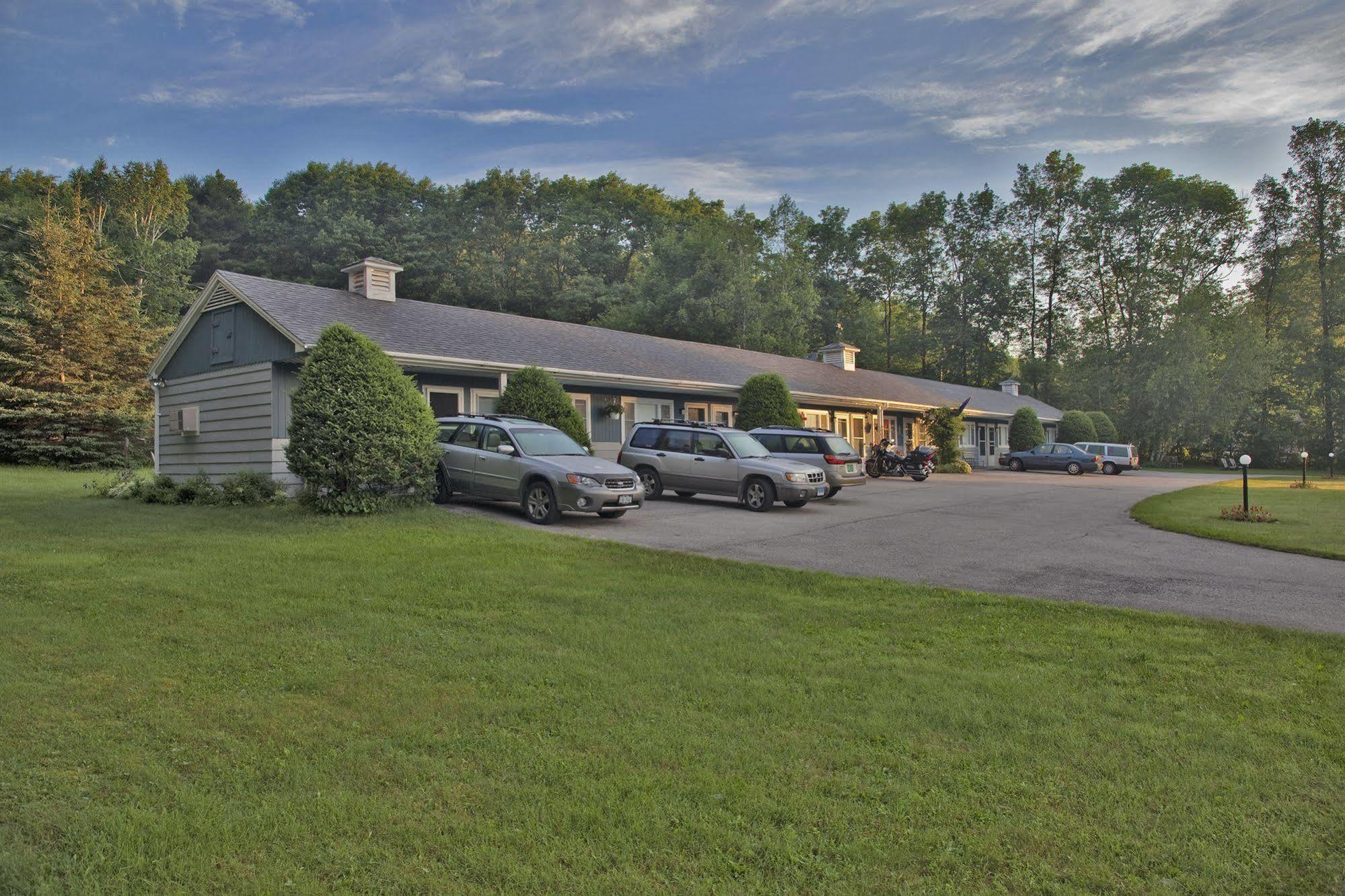 Governor'S Rock Motel Shaftsbury Exterior photo